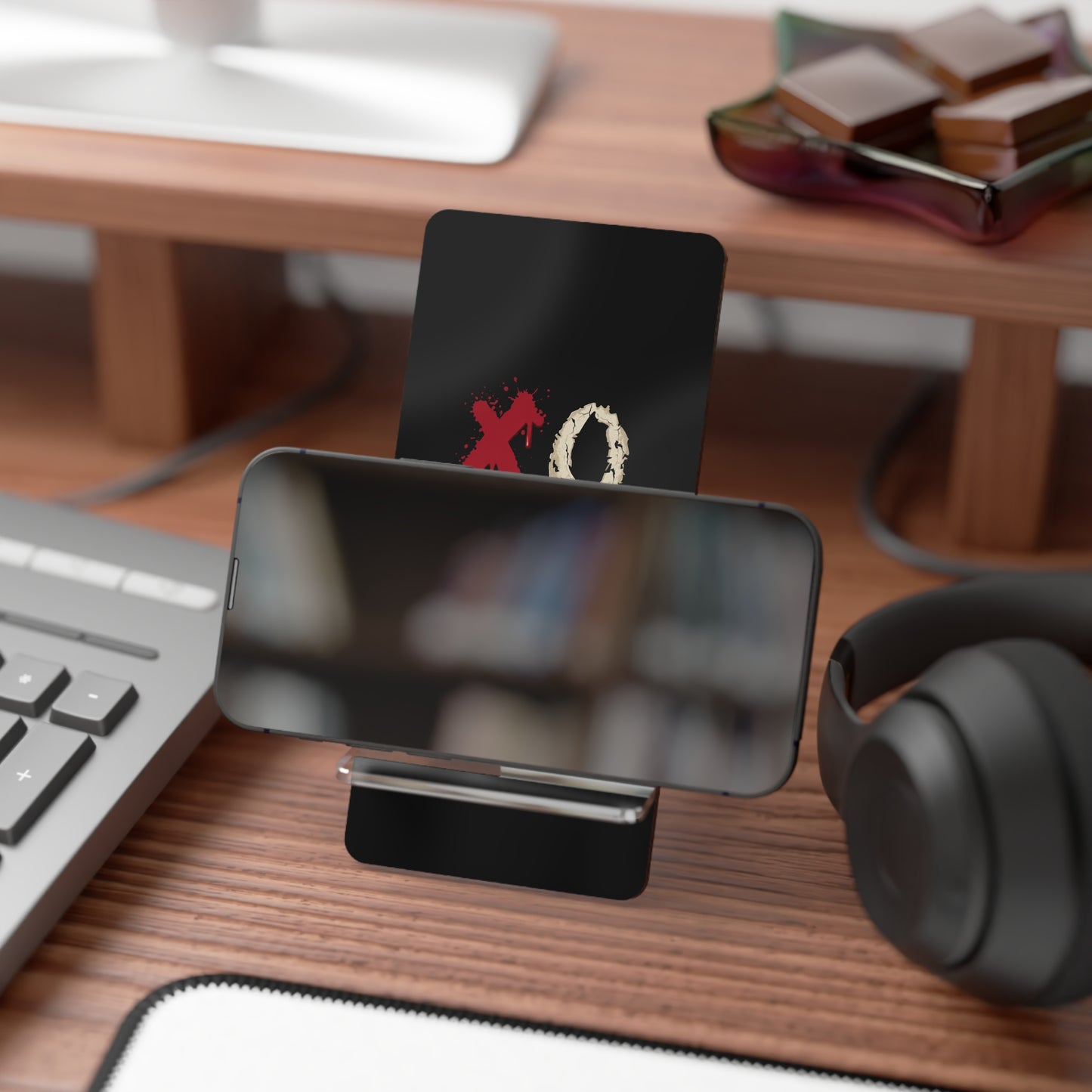Xo - Acrylic Phone Stand